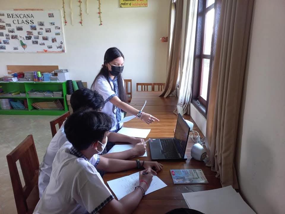 sekolah