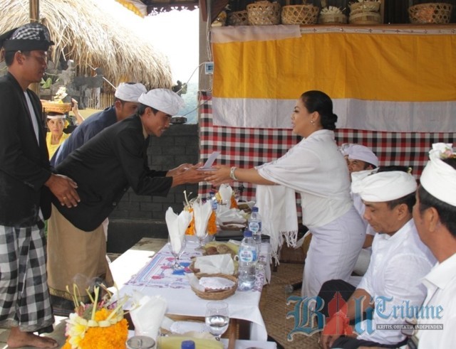 Bupati Eka