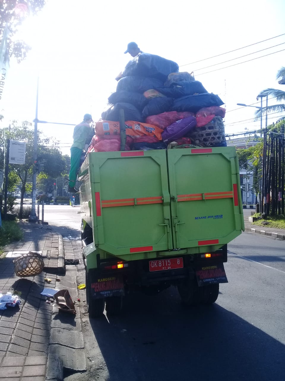truk sampah