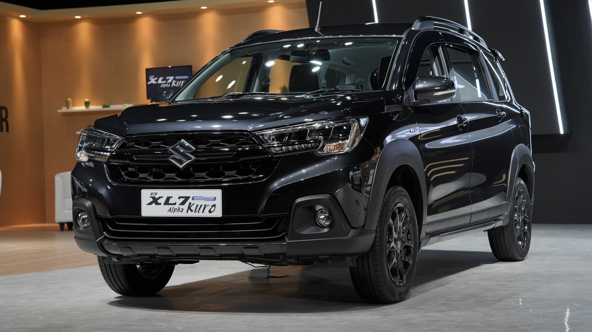 Suzuki New XL7 Hybrid Alpha Kuro