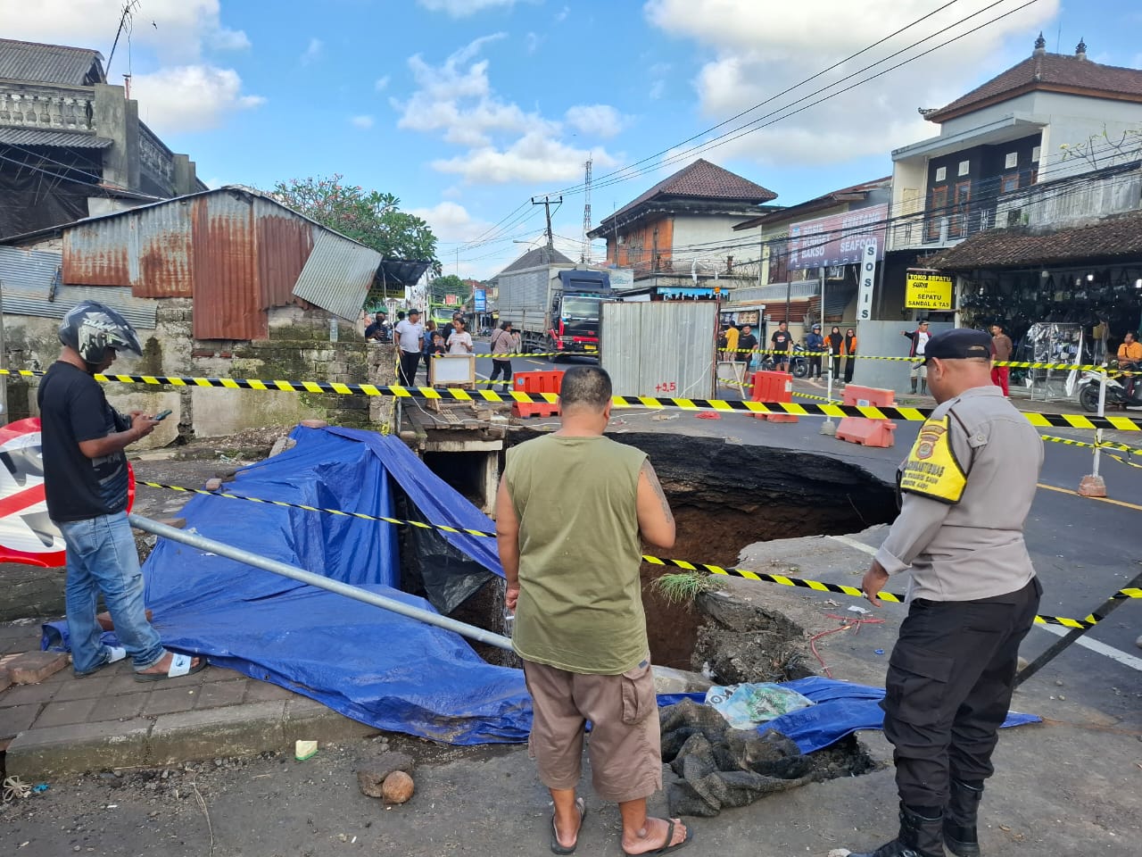perbaikan jalan