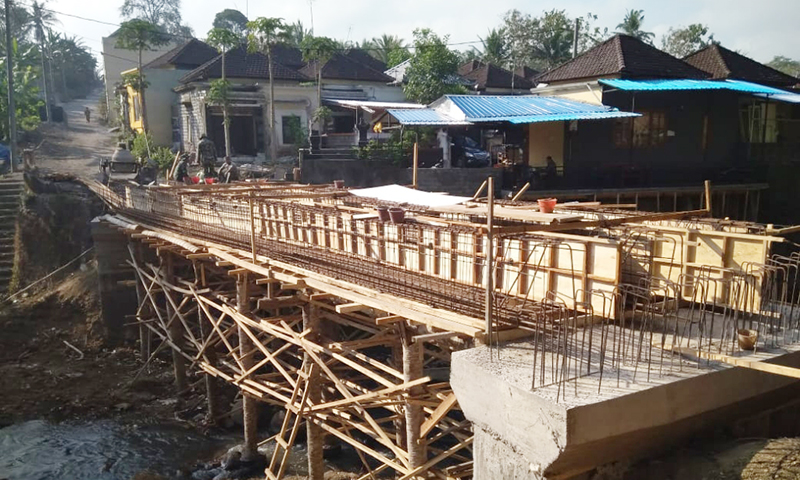 Pengerjaan Jembatan Gubug-Bongan Capai 65 Persen