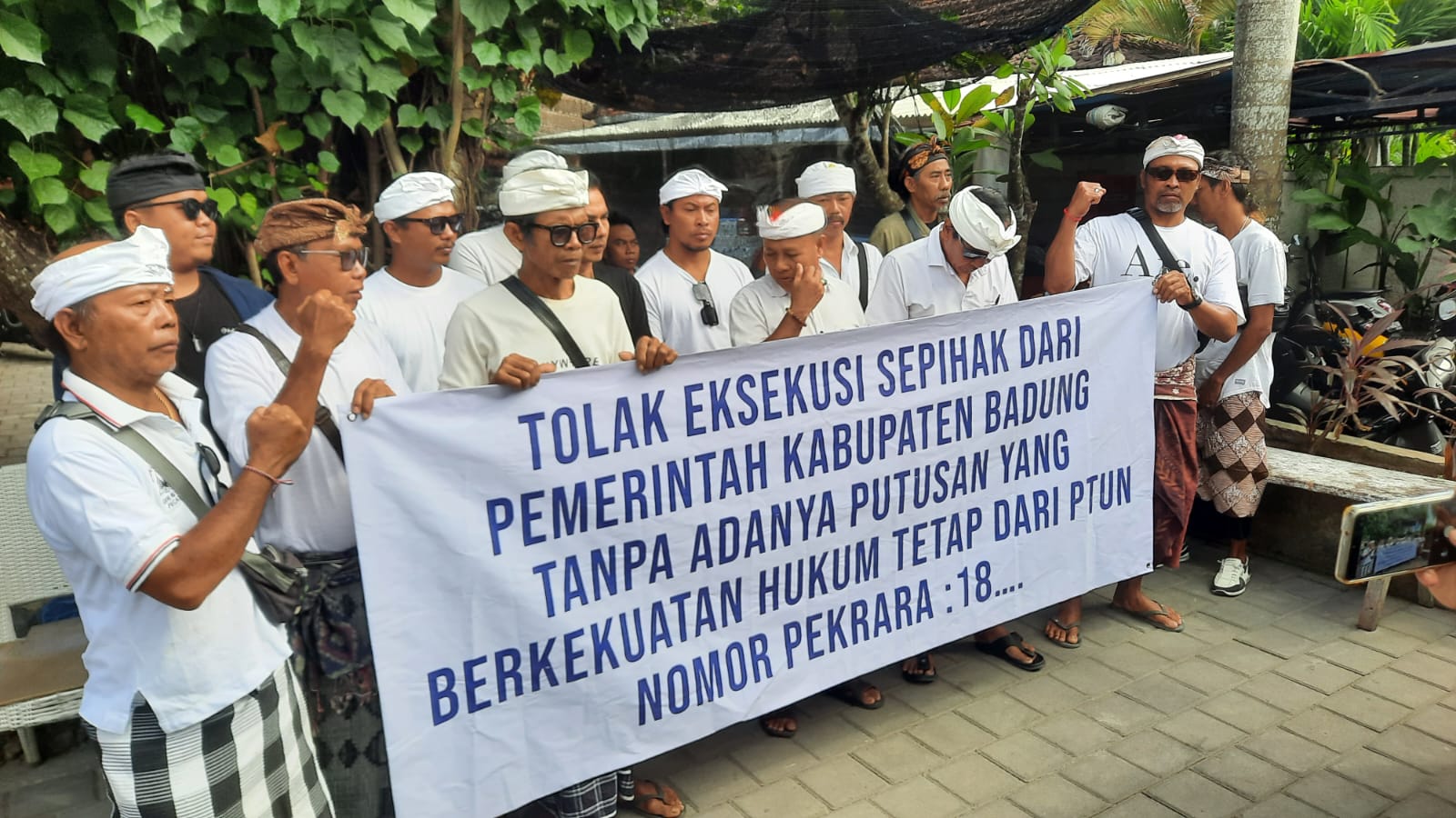 protes