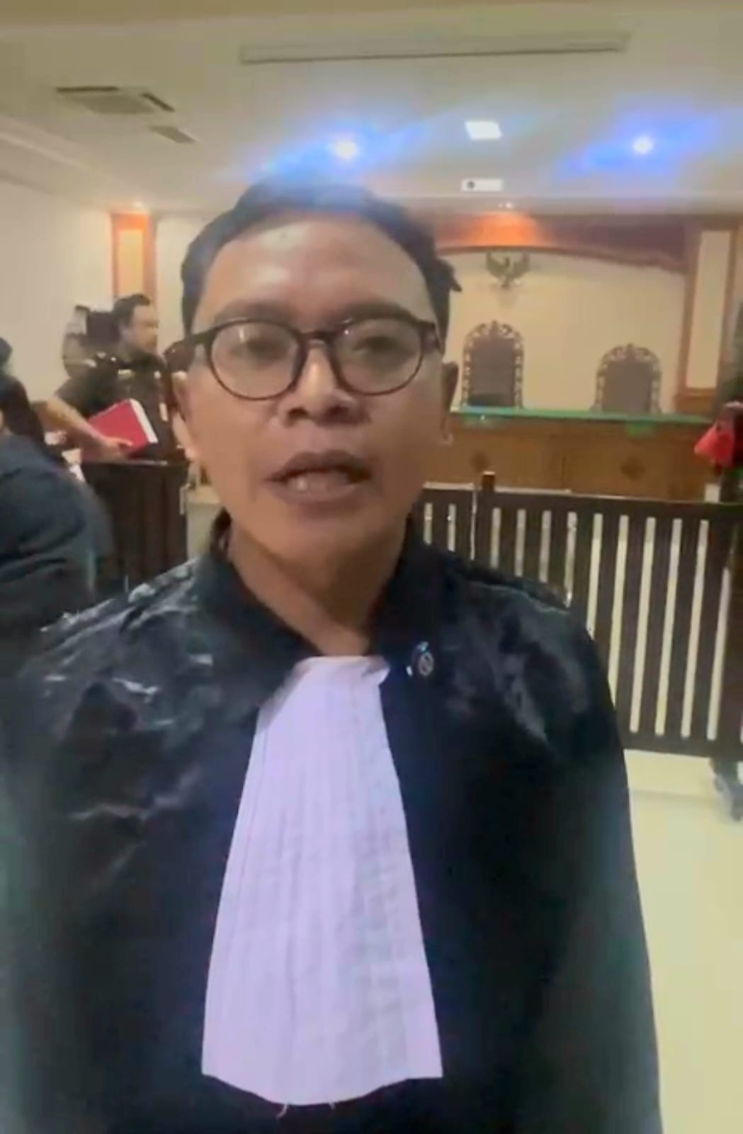 Komang Ekayana, S.H