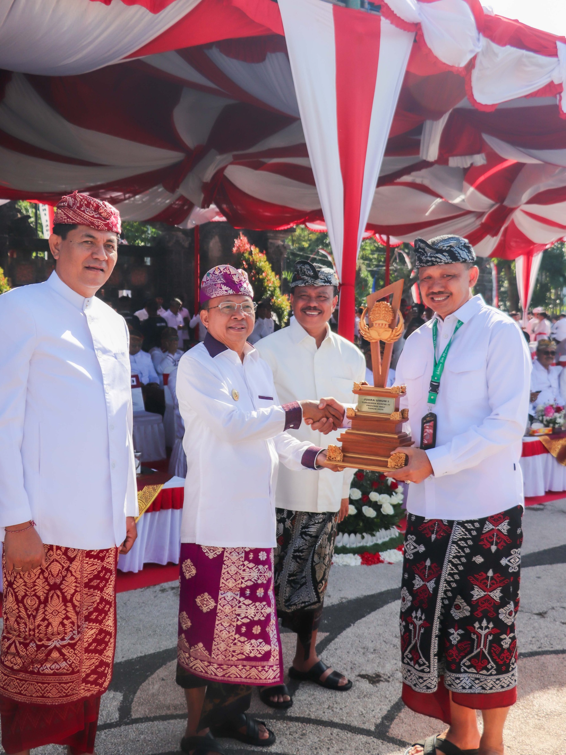 juara umum