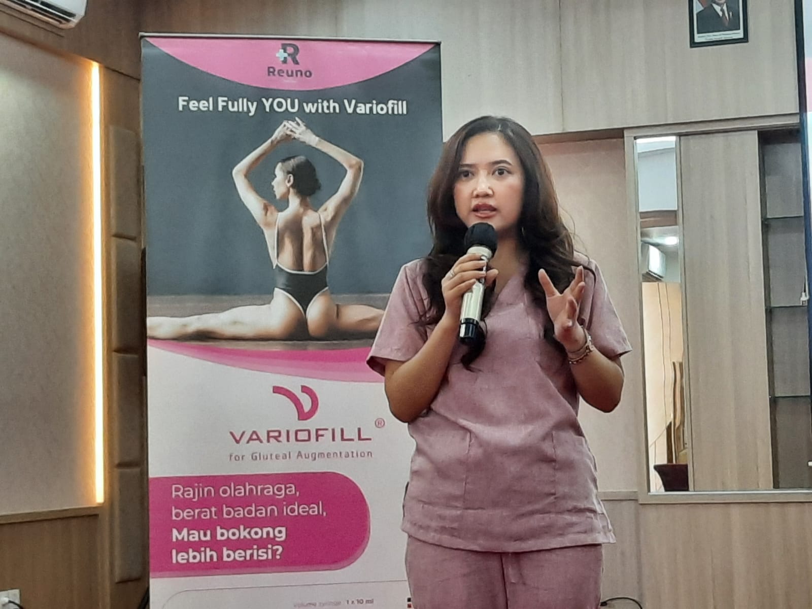 dr. Ana Rahmawati, Sp.D.V.E