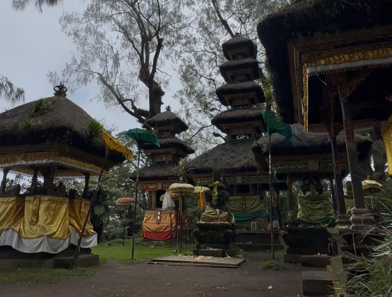 Pura Pucak Mangu