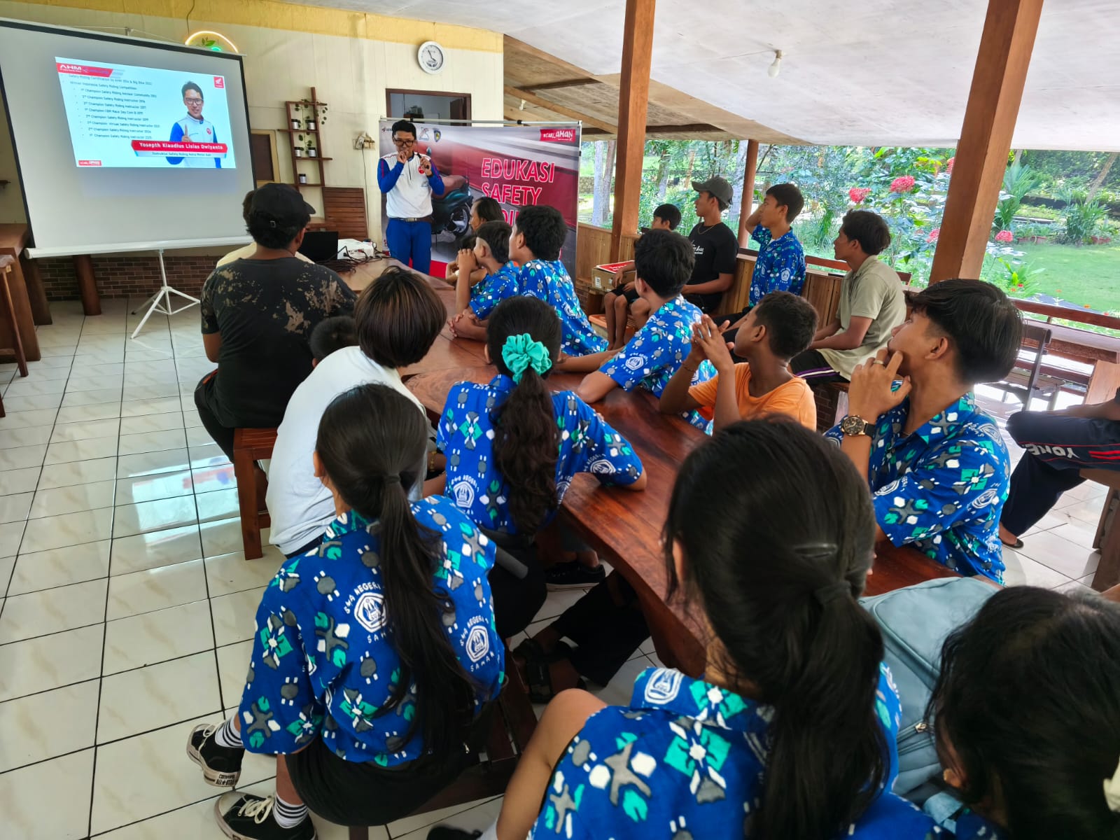 keselamatan berkendara