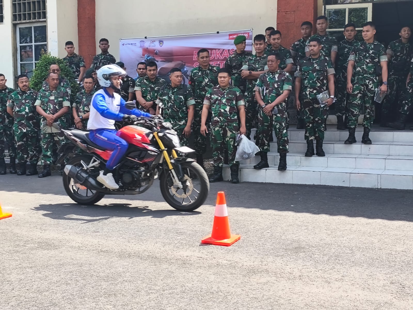 sosialisasi