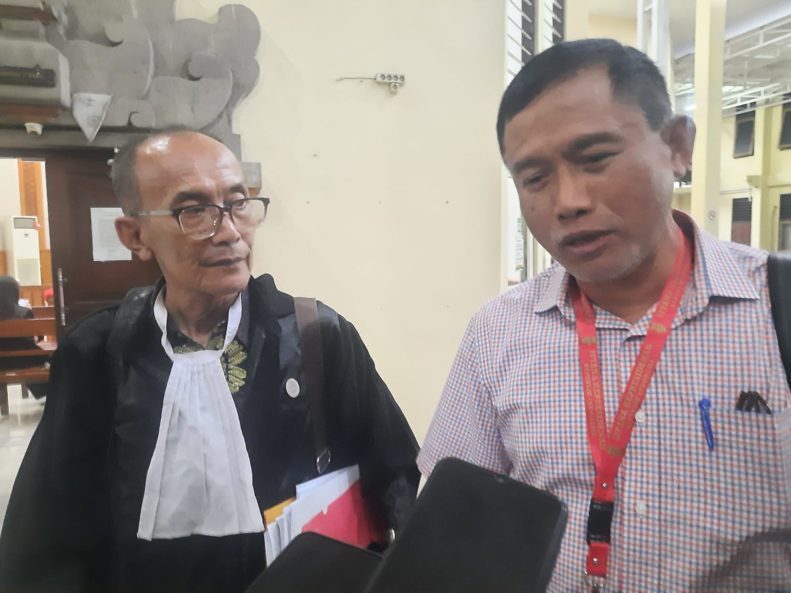 penasehat hukum