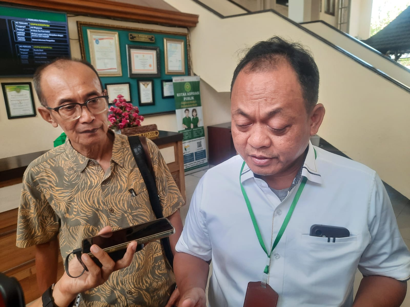 ahli hukum
