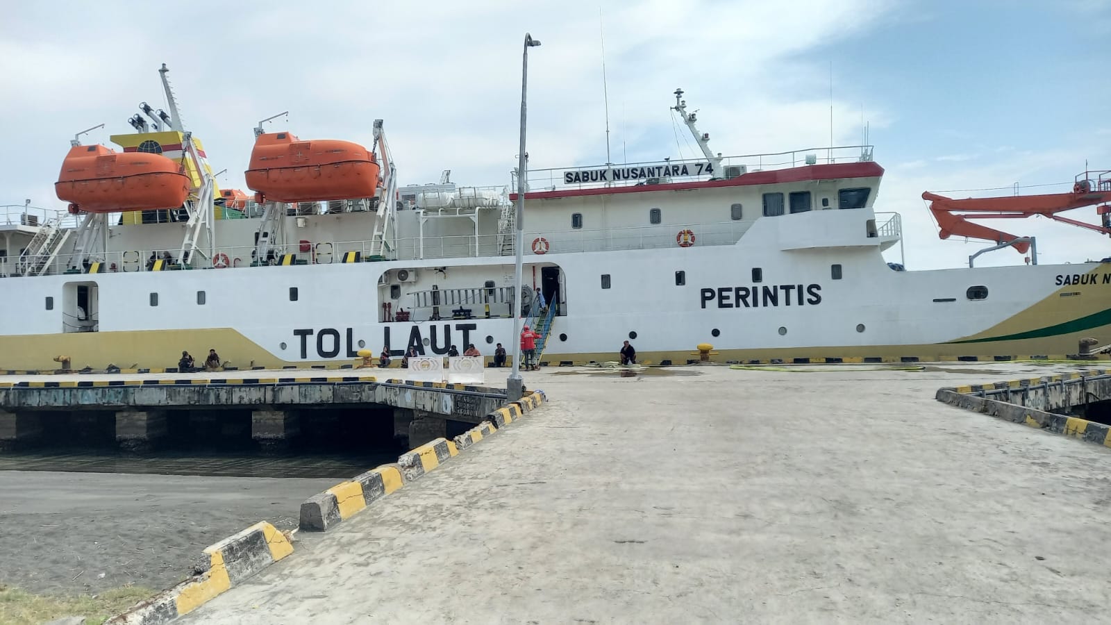 kapal perintis