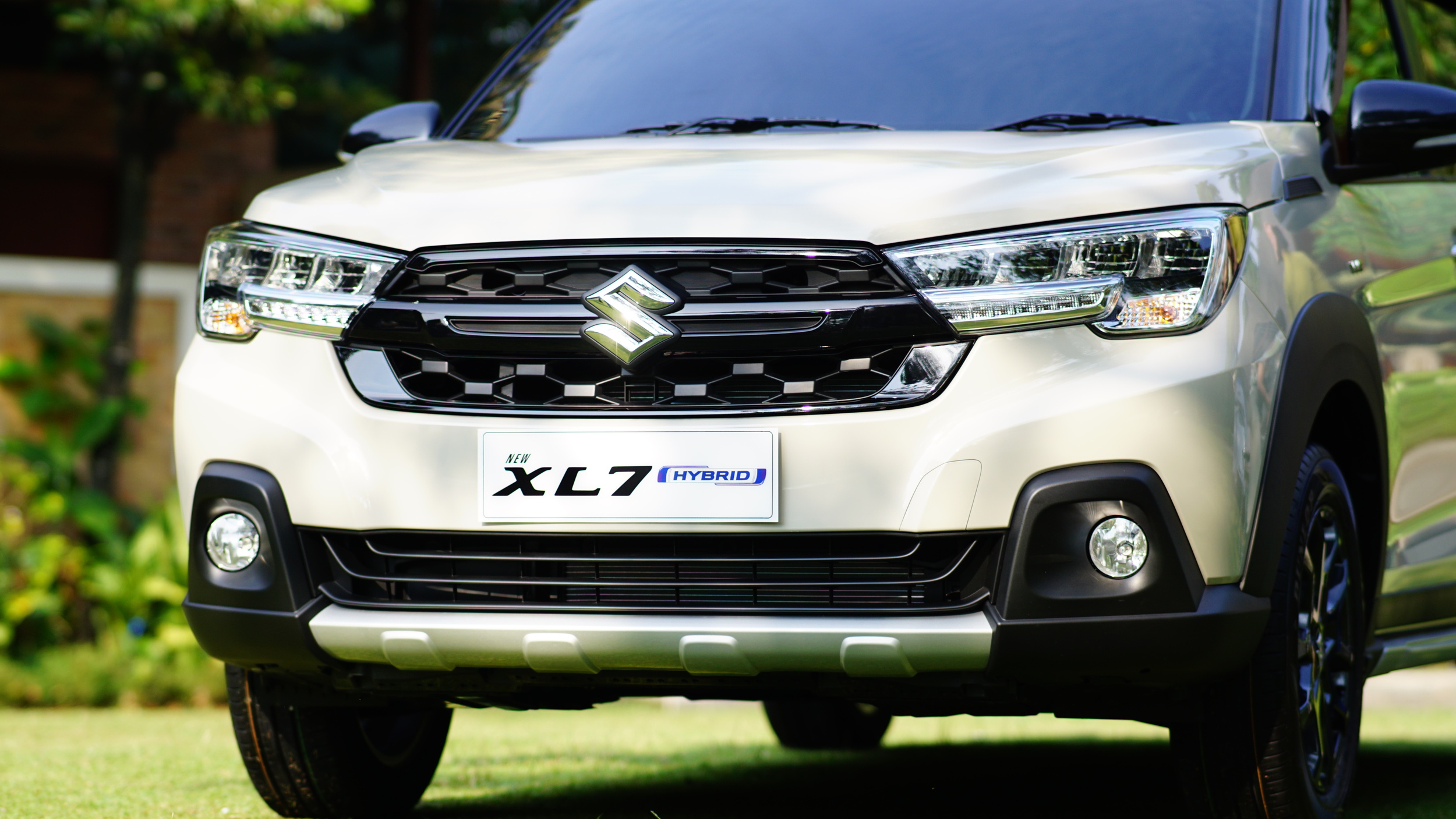 Suzuki NEW XL 7 Hybrid