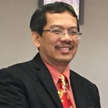 Dr. Dadang Hermawan