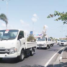 Konvoi Isuzu Traga untuk Jalin Keakraban