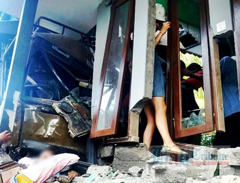 Sopir Truk  Fuso  Maut Jadi Tersangka Bali  Tribune