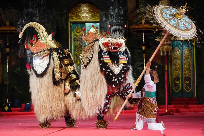 Barong Ket Duta Klungkung Bertajuk "Tapuk Apunggul"