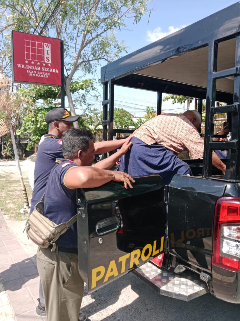 Satpol PP Denpasar "Sapu Bersih" Pengamen dan Pengemis