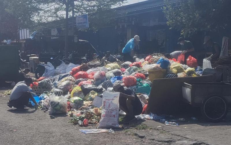 Sampah Organik Dibatasi ke TPA Peh, Pemilahan Sampah di TPS Diperketat