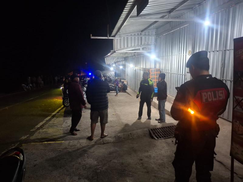 Terbentur Beton Pembatas Jalan, Pengendara Motor Tewas
