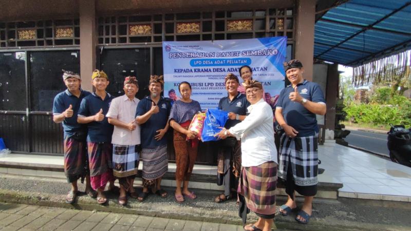 Jelang Nyepi, Seluruh Krama Adat Peliatan Terima Sembako
