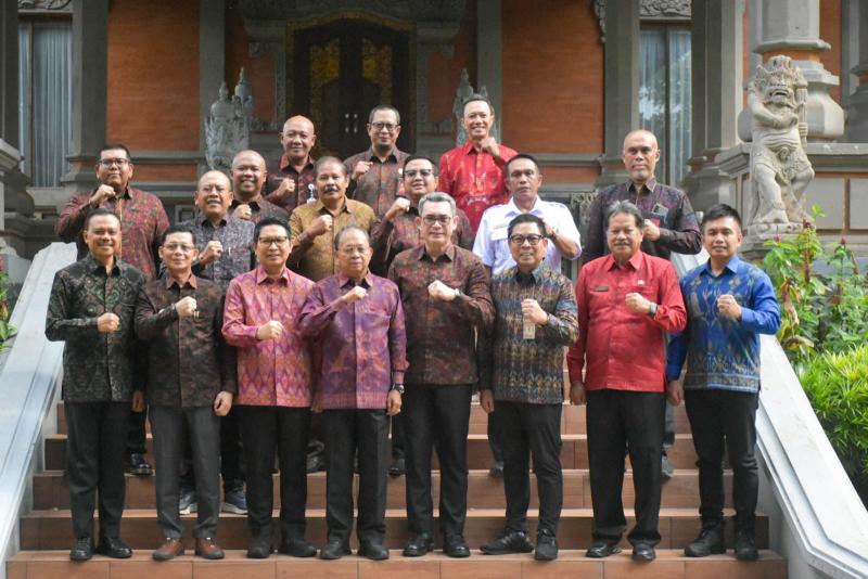 Wawali Arya Wibawa Hadiri RUPS PT Jamkrida Bali Mandara