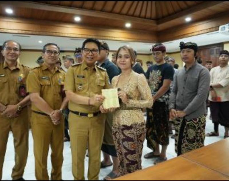 Seniman Fokus Berkarya, Bupati Badung Pastikan Hak Diterima Utuh Tanpa Potongan