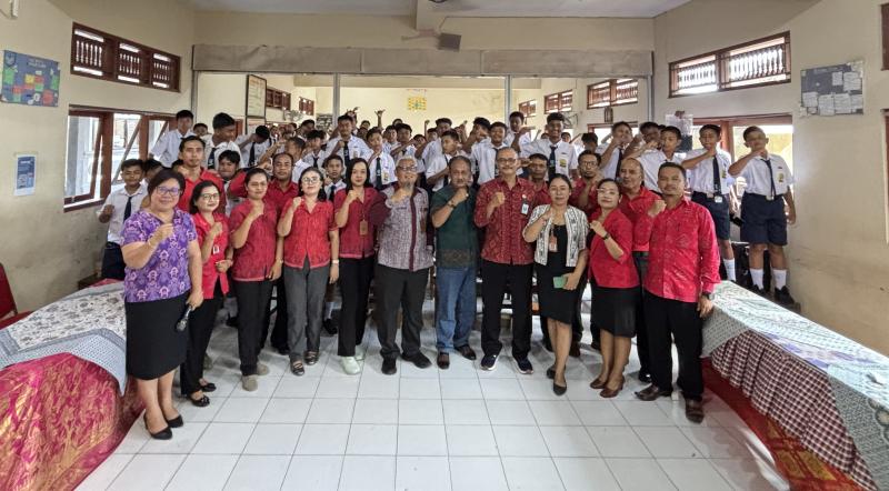 Sinergi Pemprov Bali dan Pemkab Tabanan Tumbuhkan Budaya Pilah Sampah Sejak Dini di Lingkungan Sekolah