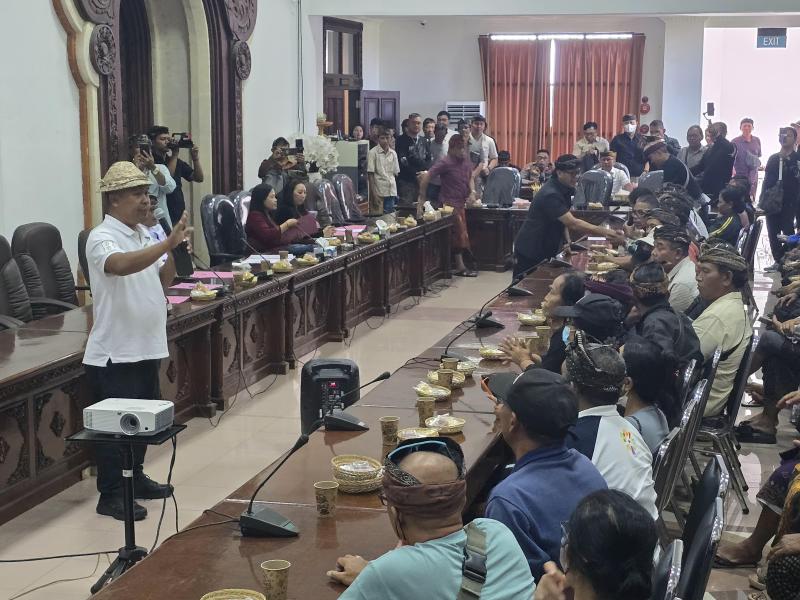 Mediasi Buntu, Nasabah LPD Bedulu Kembali Mengadu ke DPRD