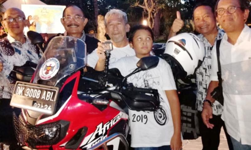 Dua Putra Denpasar Jelajahi Benua Asia dengan Sepeda Motor