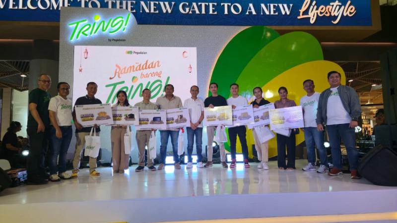 Ramadan Bareng TRING!, Pegadaian Kanwil Denpasar Serahkan Hadiah Emas 124 Gram hingga Paket Umrah