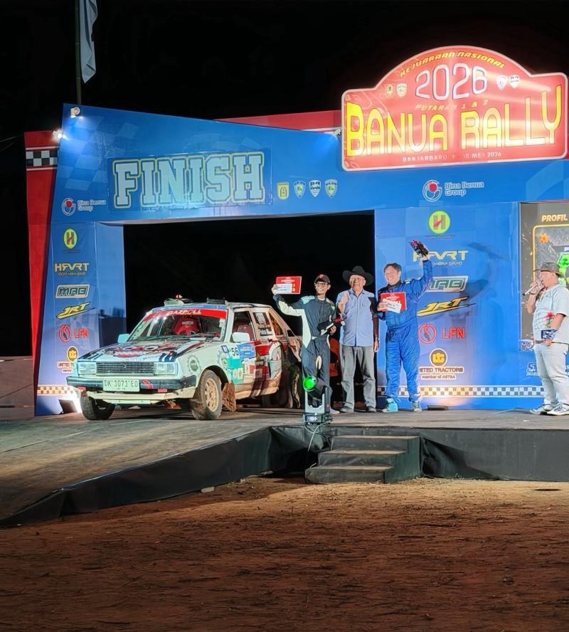 Pantang Menyerah! Meski Alami Insiden, Pebalap Asal Jembrana Jawara di Banua Rally 2026
