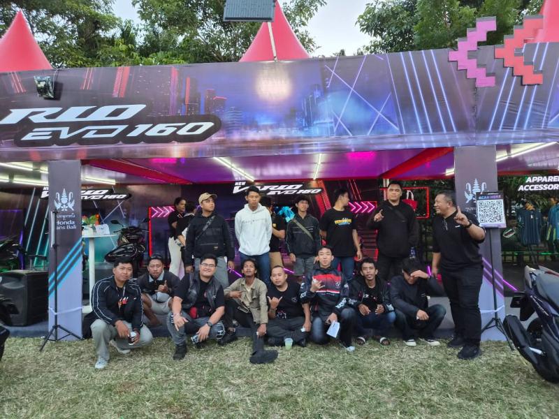 Ratusan Bikers Honda Ramaikan Regional Public Exhibition New Honda Vario EVO 160 Lewat City Rolling #Cari_Aman