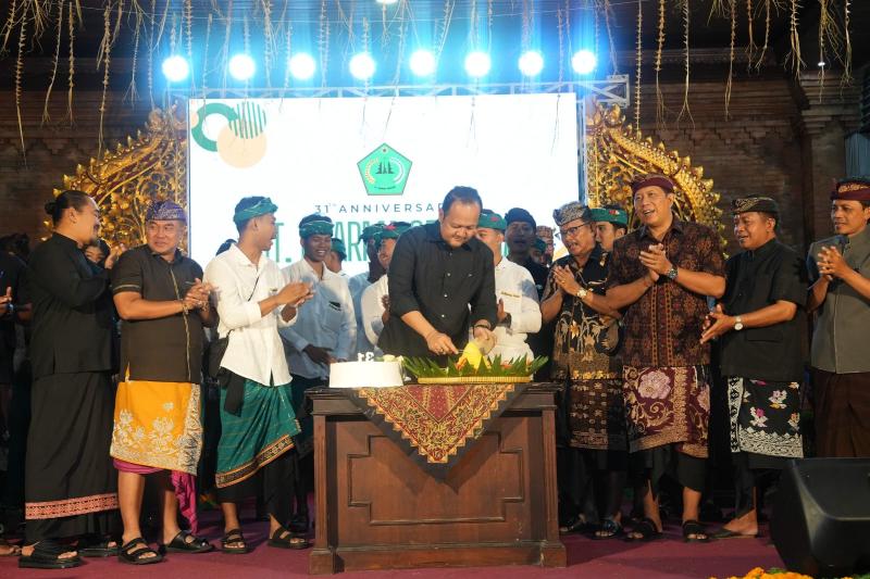 Dua Anggota DPRD Badung Hadiri HUT ST Dharma Sentana, Pemkab Salurkan Bantuan Rp20 Juta