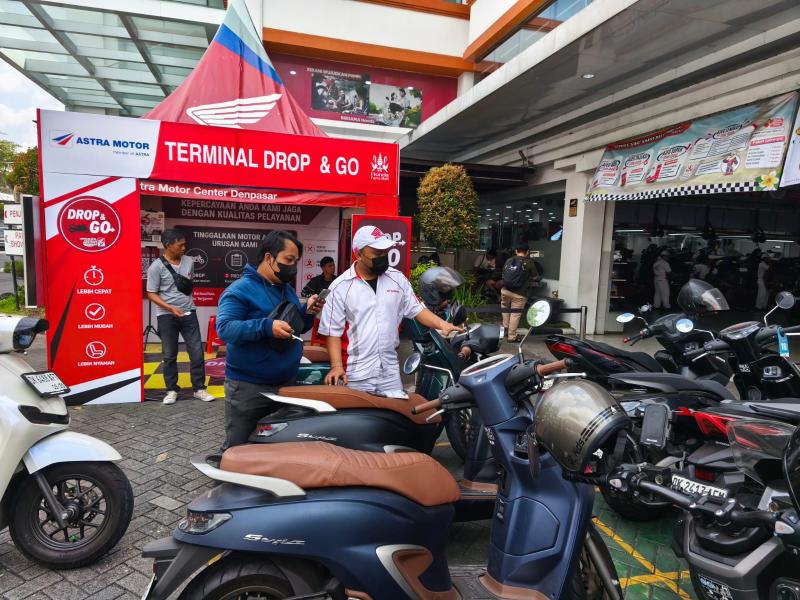 Permudah Perawatan Sepeda Motor Honda, Astra Motor Center Denpasar Hadirkan Layanan Inovatif "Drop & Go"