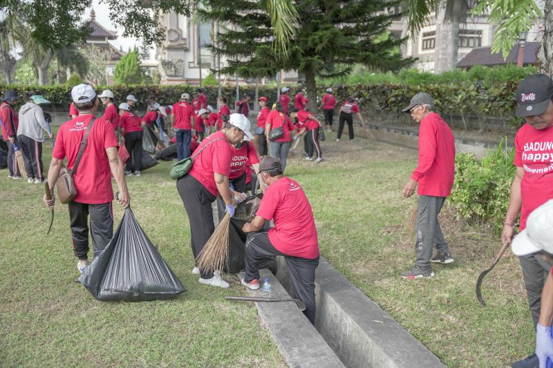 DLHK Dukung Kegiatan Bersih-bersih BHM Puspem Badung | Bali Tribune