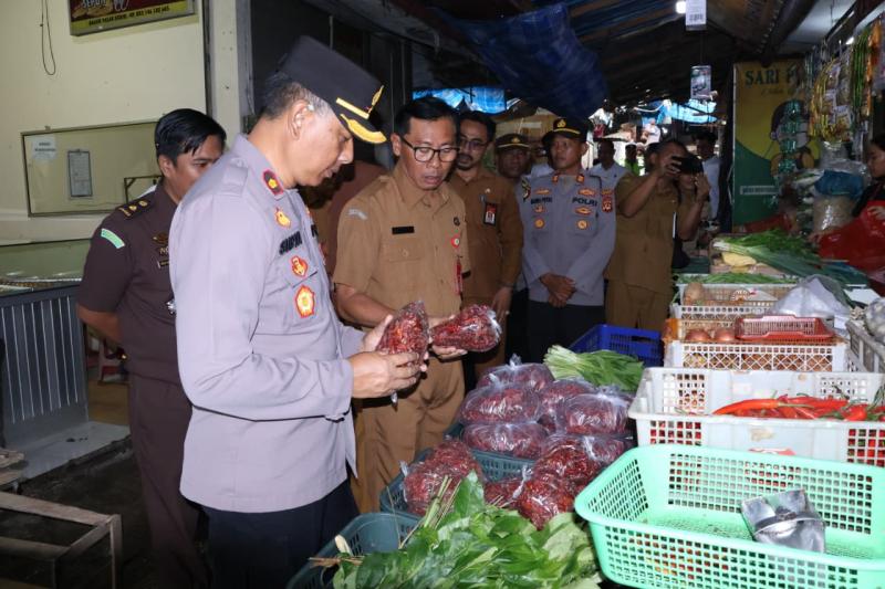 Sidak Pasar Jelang Hari Raya, Harga Stabil dan Ketersediaan Bahan Pokok Terkendali